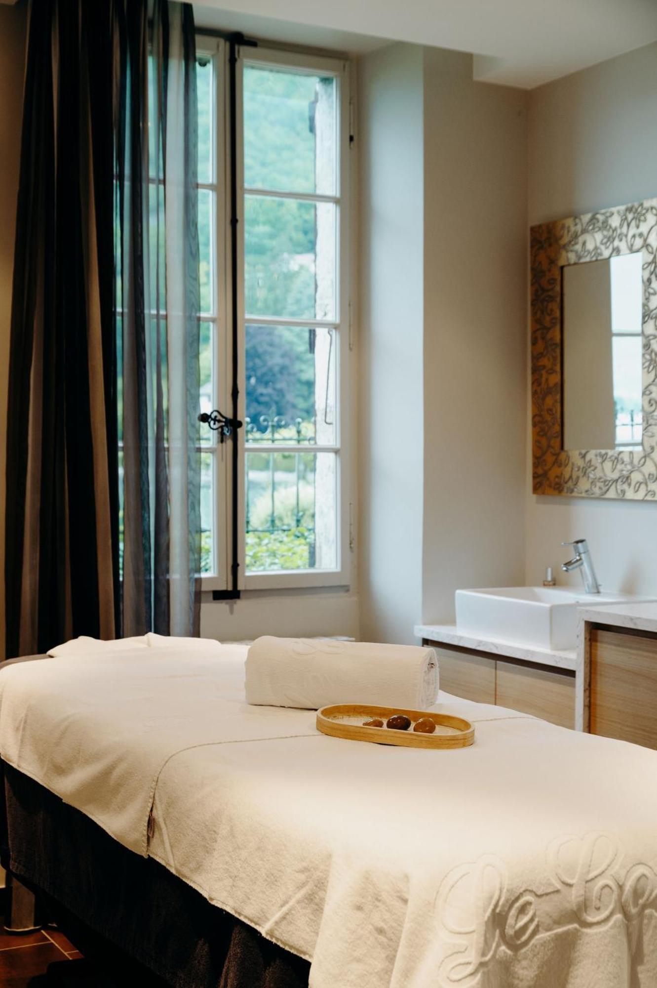 Hotel Le Cottage Bise Talloires Ngoại thất bức ảnh